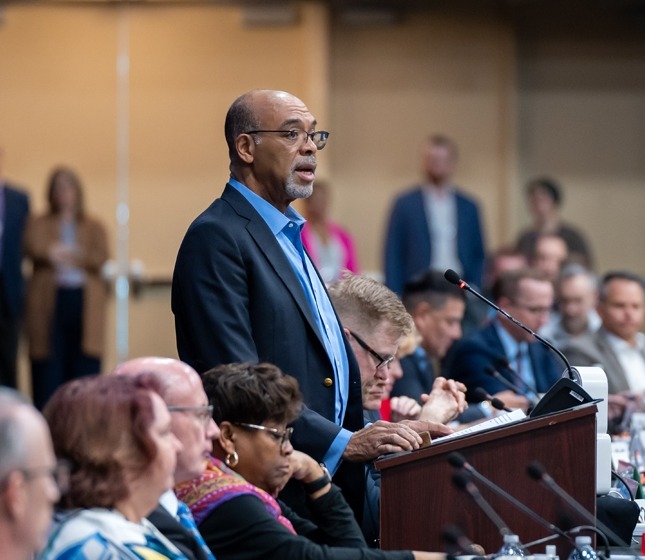 NAIC President Andrew N. Mais speaking at the DEI conference